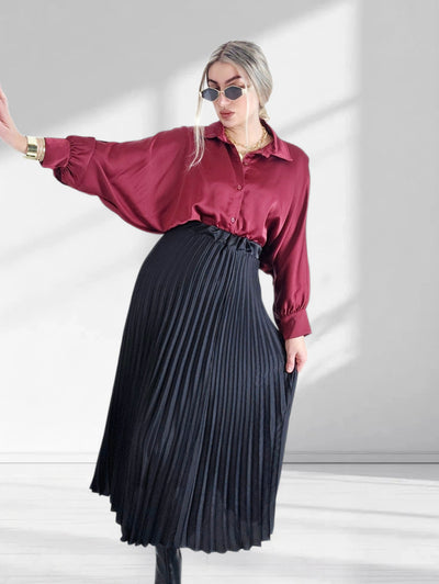 Black Pleated belted satin skirt
