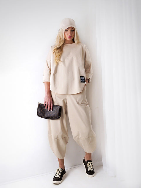 2 pieces Trousers and Jumper Beige