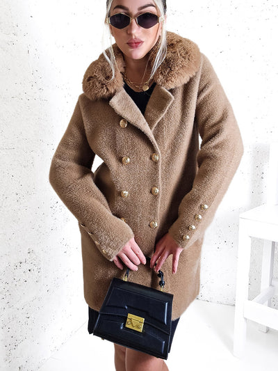 Emily Golden button coat Beige