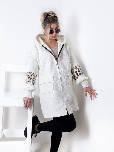 Leo detail sleeves hooded coat Cream-White