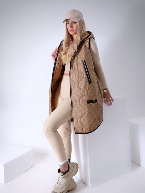 Sand hooded quilted gilet