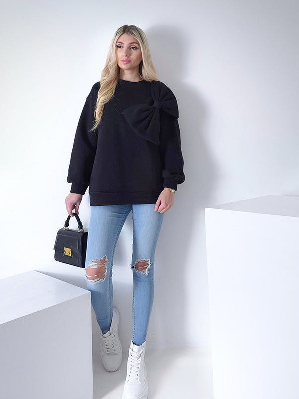 Charlotte 3D bow jumper Black