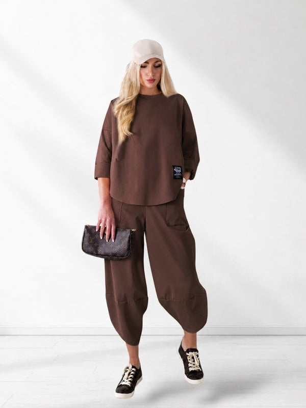 2 pieces Trousers and Jumper Brown